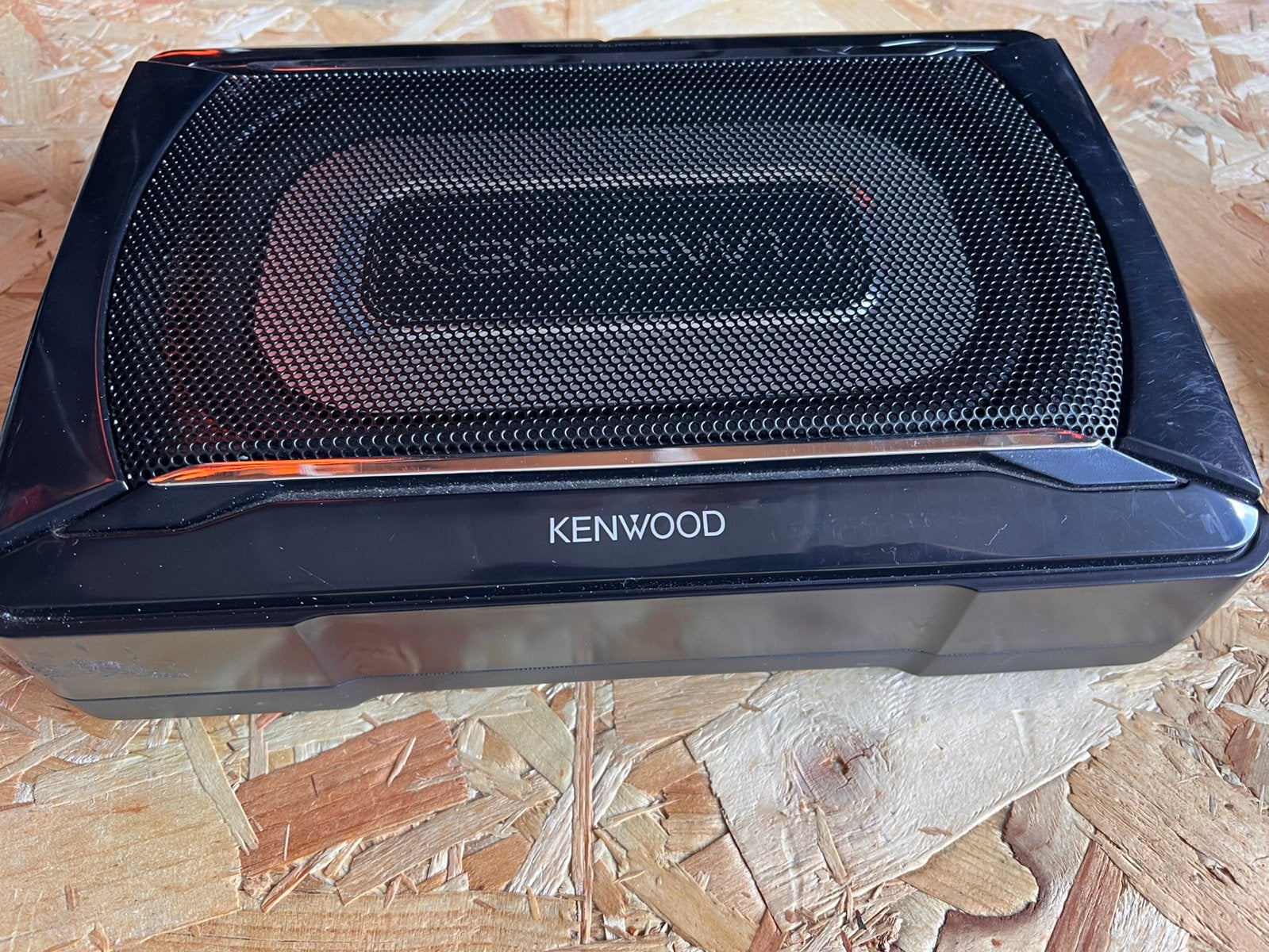 Kenwood KSC-SW11 Compact Powered Subwoofer Under Seat Car, Ophalen of Verzenden, Zo goed als nieuw