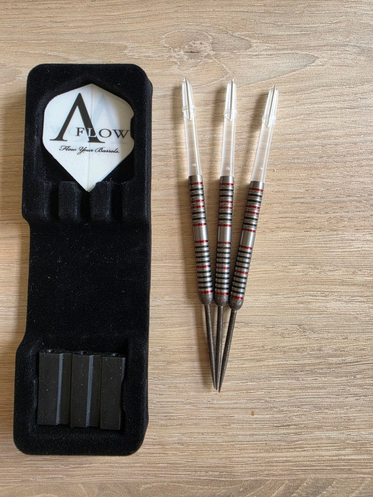 verschillende dartsetjes, Ophalen of Verzenden, Zo goed als nieuw, Pijlen