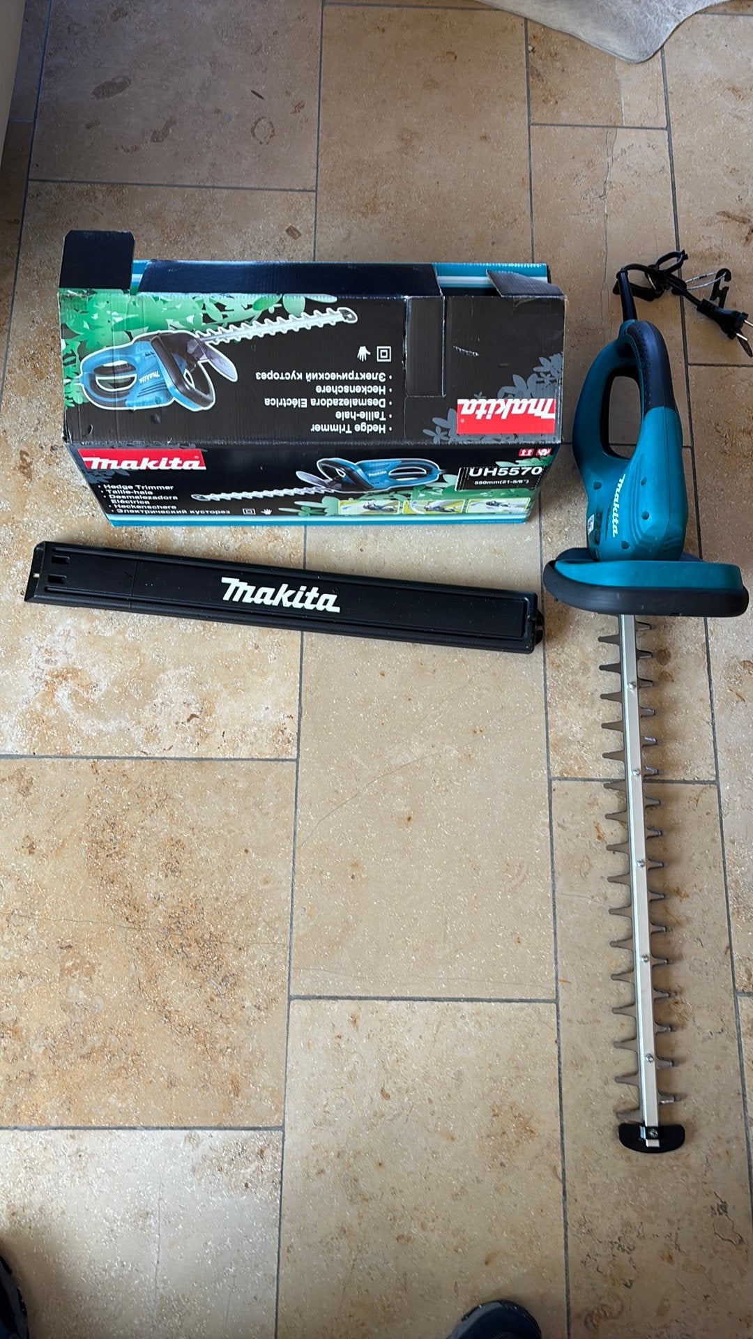 Taille-haie Makita UH5570, Enlèvement, Comme neuf, Électrique