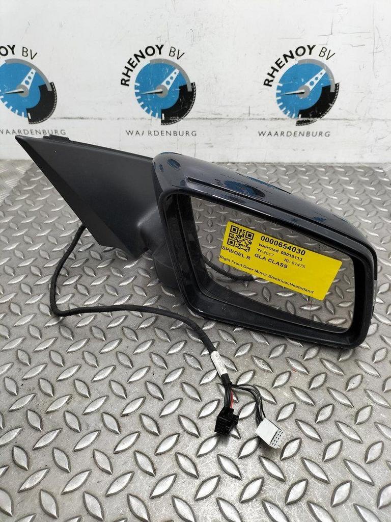 MERCEDES GLA CLASS 156 GLA200 Premium Plus  SPIEGEL R 2017, Auto-onderdelen, Ophalen of Verzenden, Gebruikt, Stiba lid