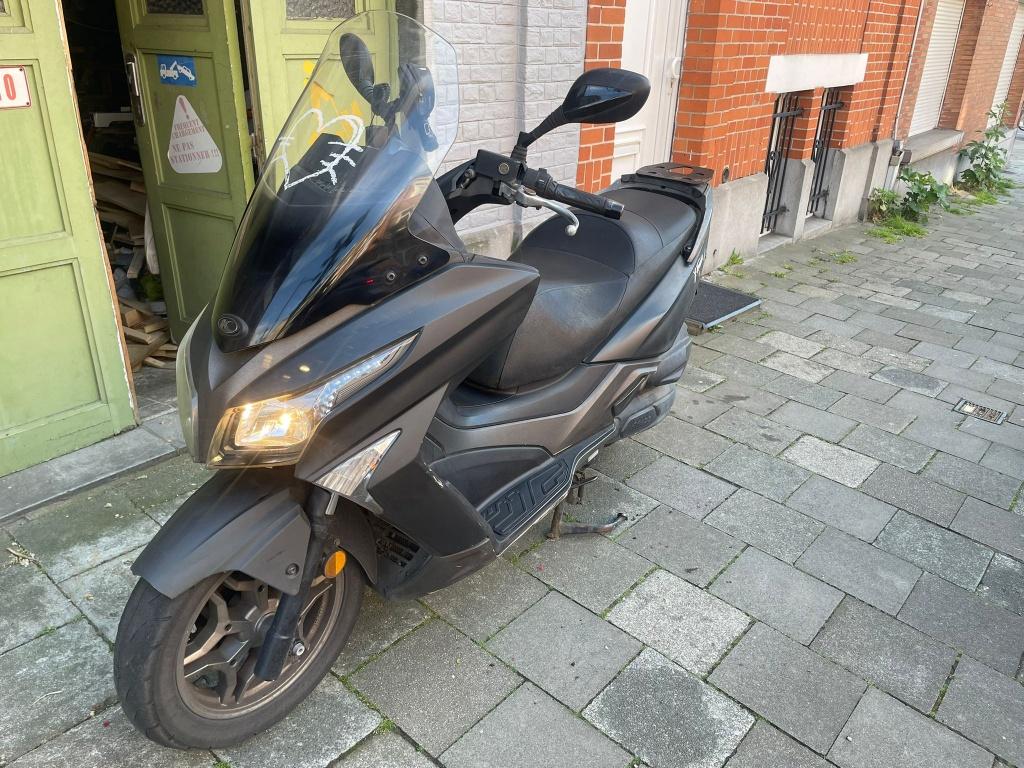 Scooter Kymco 125cc X Town, Vélos & Vélomoteurs, Scooters | Kymco, Autres modèles, 125 cm³, Classe B (45 km/h), Enlèvement