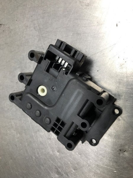 ACTIONNEUR MOTEUR VOLET CHAUFFAGE Mazda CX-5 (KE,GH), Utilisé, Mazda