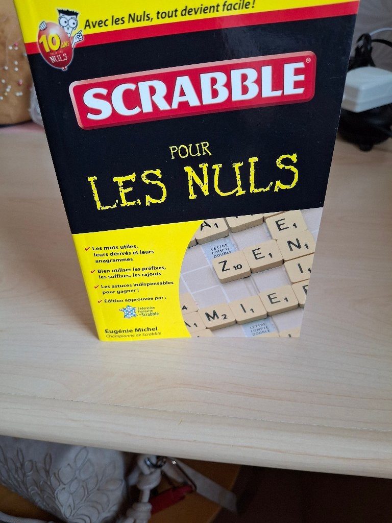 Le scrabble des nuls- Eugénie Michel- retrait à Soignies, Boeken, Ophalen, België, Nieuw, Eugénie Michel