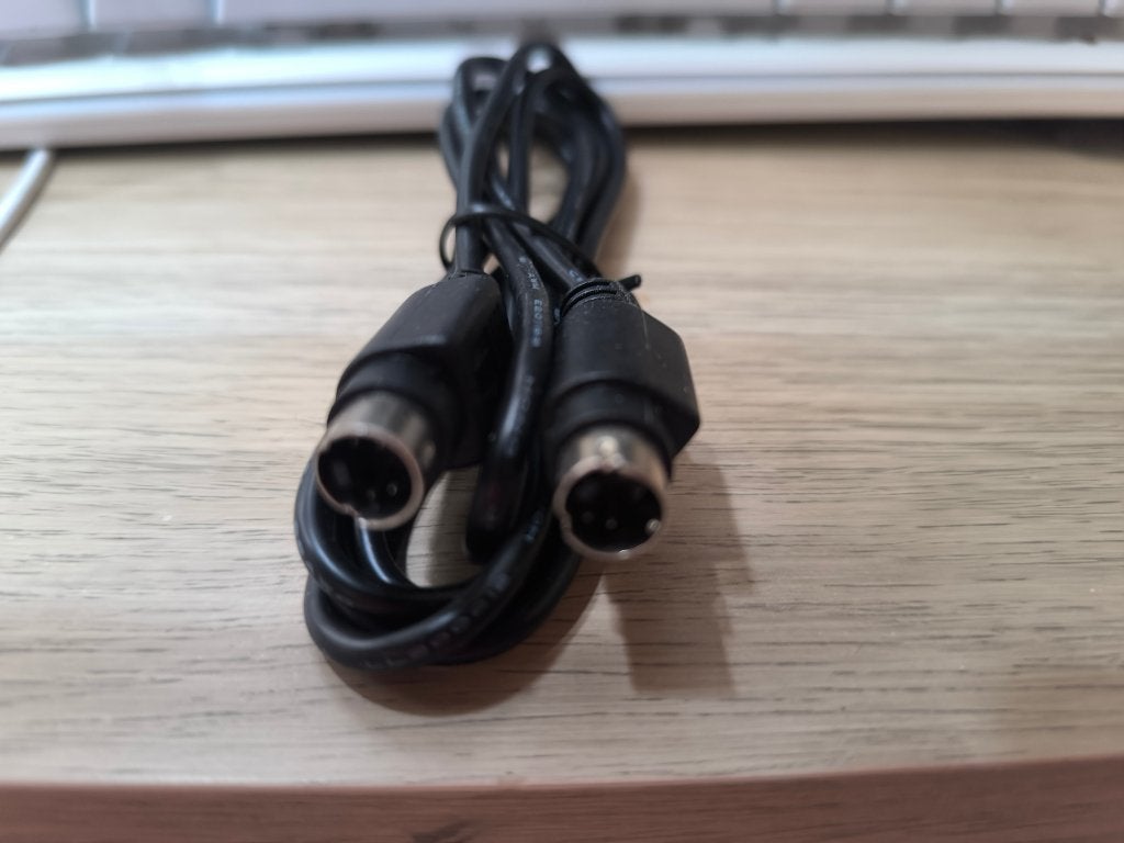 S-videokabel (4-polig mini-DIN) mannelijk/mannelijk -, Ophalen of Verzenden, Zo goed als nieuw, Minder dan 2 meter, Componentkabel