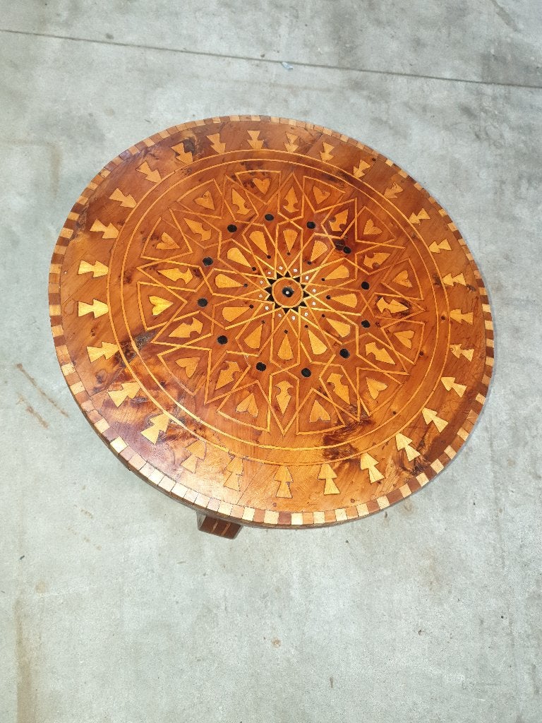 Vintage salontafel. Het kan geleverd worden., Huis en Inrichting, Tafels | Salontafels, Ophalen, Gebruikt, Rond
