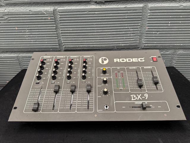 Rodec bx9, Enlèvement, Comme neuf, 5 à 10 canaux, Entrée micro