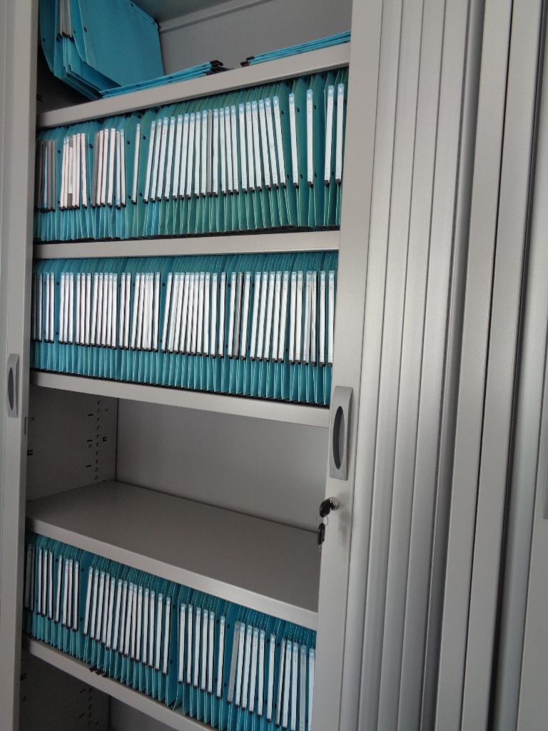 Roldeurkast in metaal -  2 m 20 x 1 m x 45 cm, Ophalen, Gebruikt, 100 tot 150 cm, 200 cm of meer