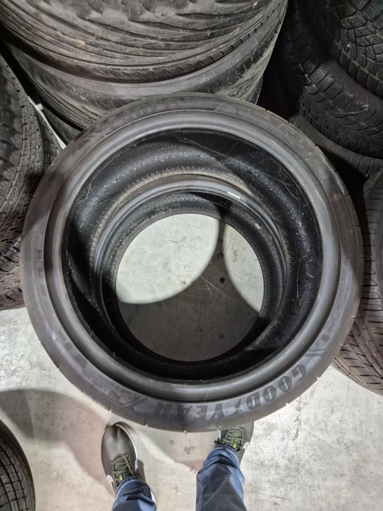 2x Goodyear Eagle F1 275 30 R20, Auto-onderdelen, Banden en Velgen, Ophalen, Gebruikt, 275 mm, Band(en)