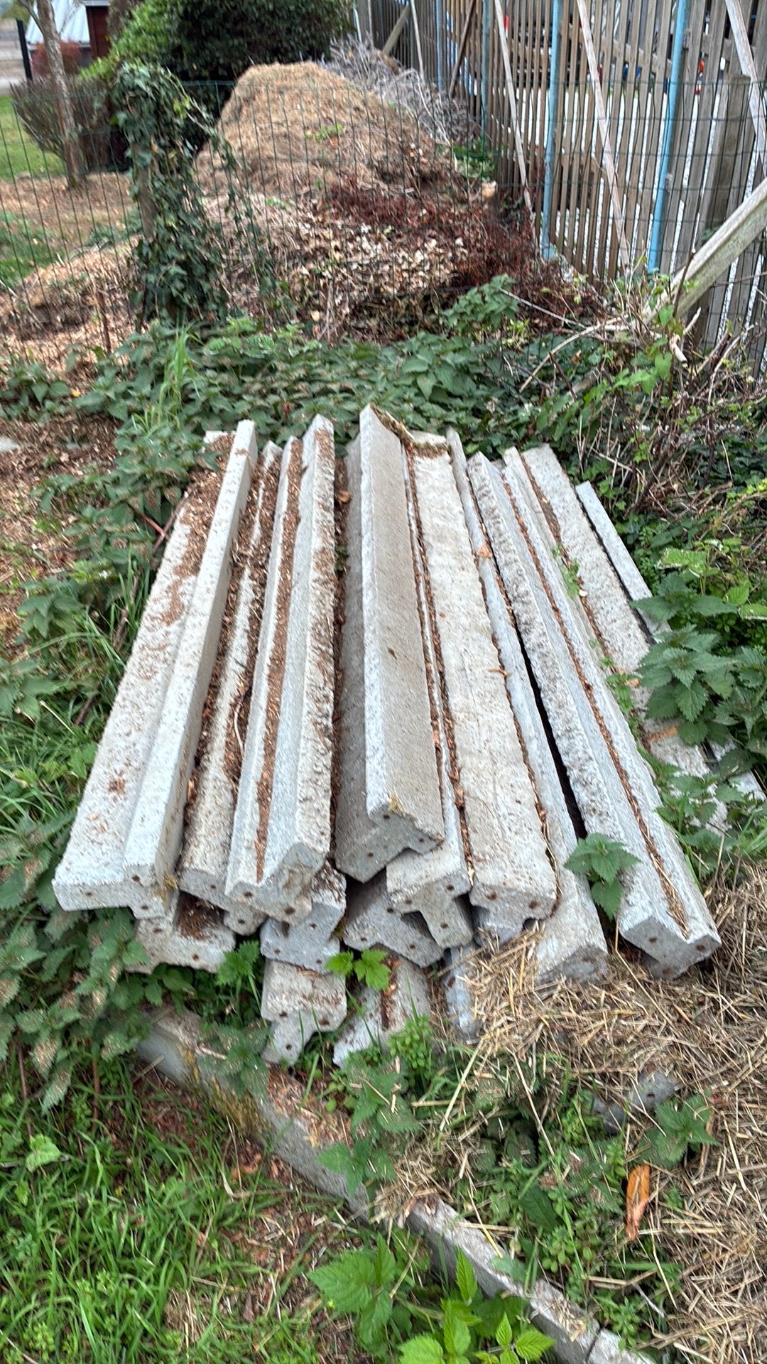 poutrelle de plancher en béton armé à section en T, Enlèvement, Comme neuf