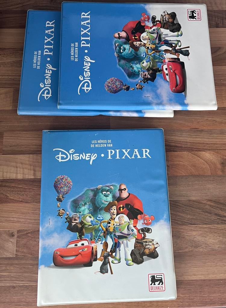 3x Disney pixar delhaize albums compleet + dubbele kaarten!, Verzamelen, Ophalen, Zo goed als nieuw