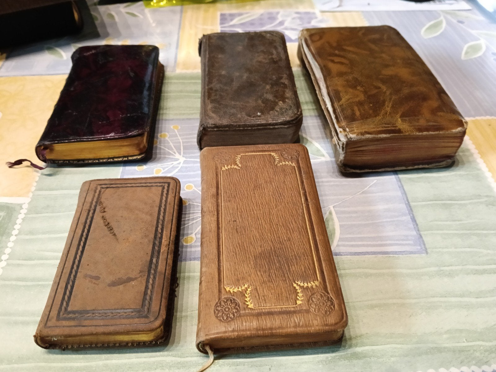 vieux livres d'église, Enlèvement ou Envoi