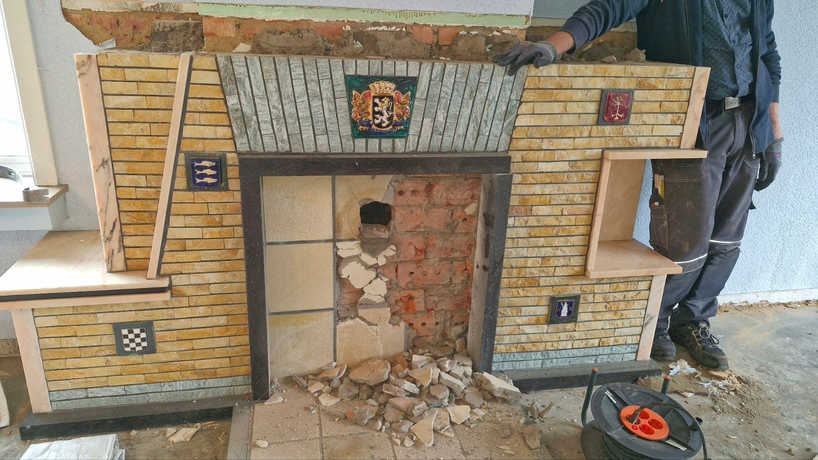 Unieke Vintage Sierschouw met wapenschilden, Ophalen