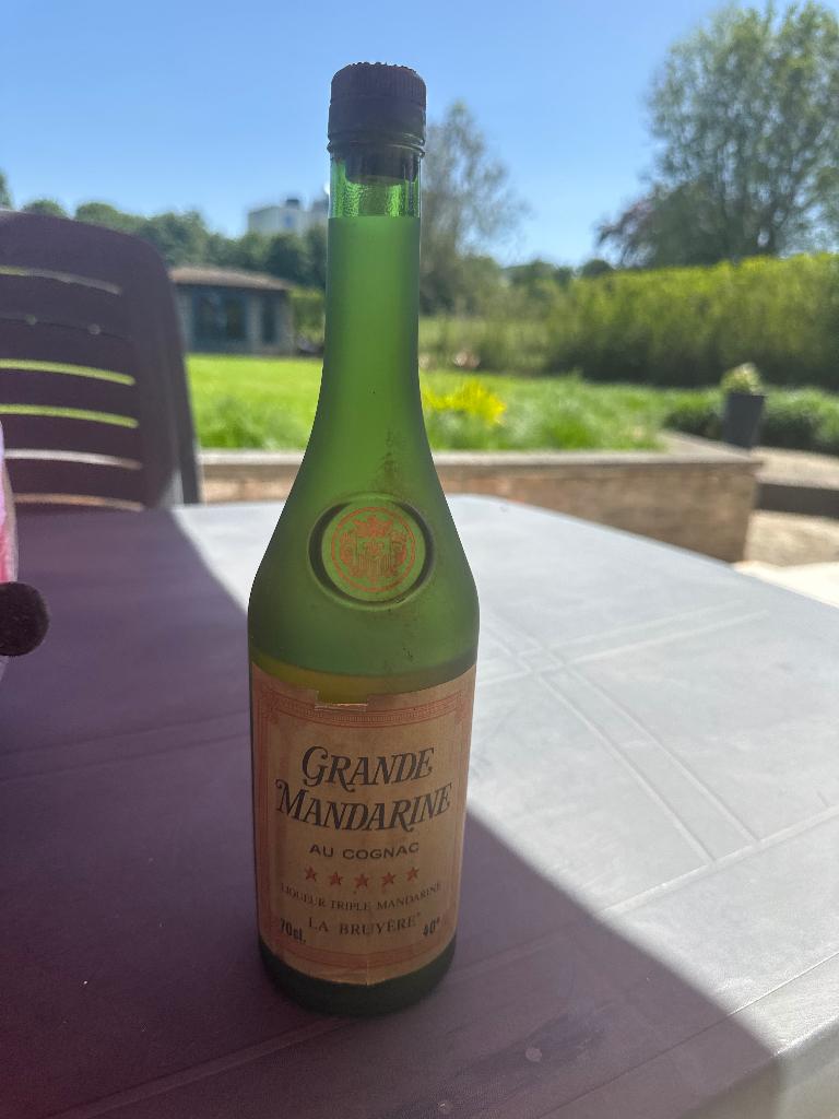 Bouteille Grande Mandarine La Bruyère, Collections, Enlèvement ou Envoi, Neuf