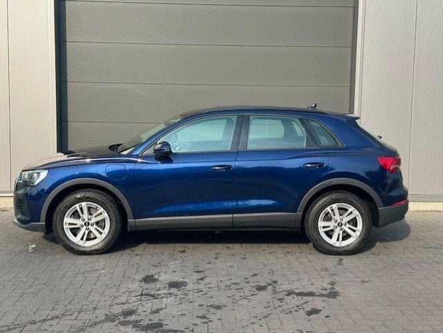 Audi Q3 plug-in hybride adaptive cruise controle, Autos, Audi, Achat, Entreprise, Entretenue par le concessionnaire, Noir