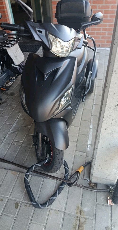 Iva brommer, Vélos & Vélomoteurs, Scooters | Yamaha, Enlèvement