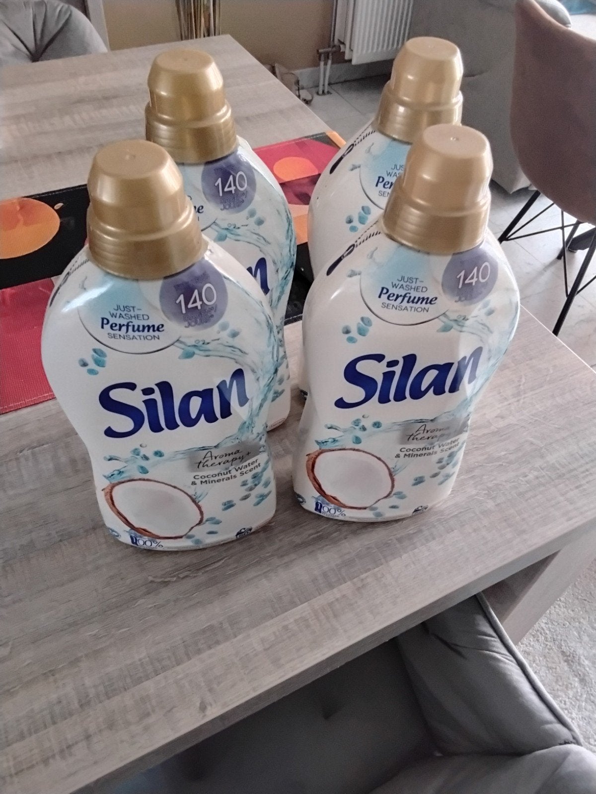 4 flessen Silan wasverzachter 1,25l, Ophalen