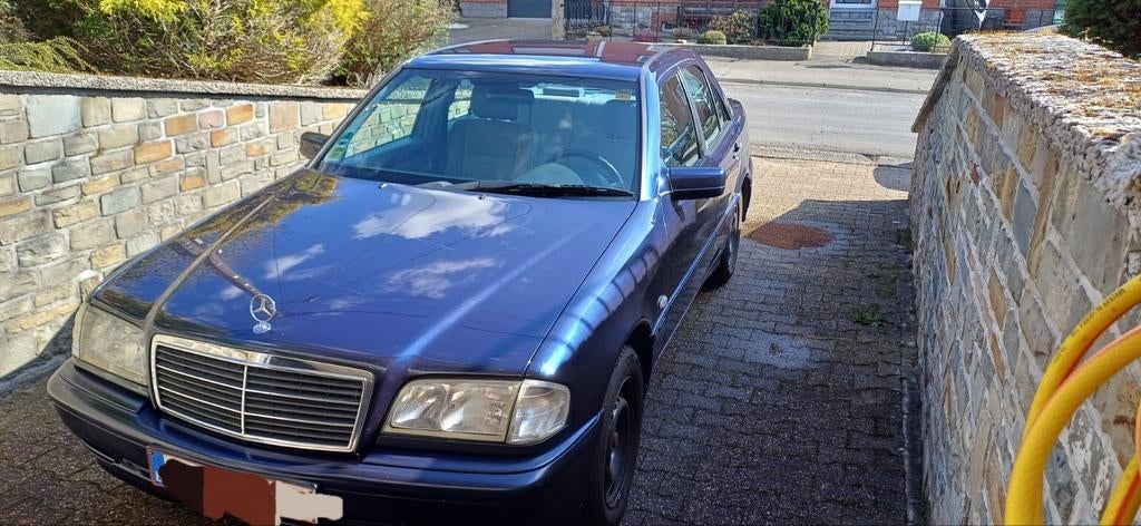 MERCEDES C180 ESSENCE, Auto's, Mercedes-Benz, 90 kW, Airbags, 4 cilinders, 1799 cc