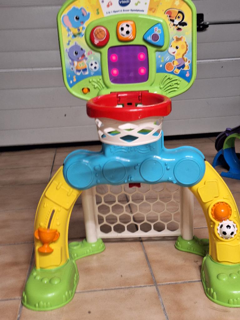 Basket/ voetbal Vtech, Ophalen, Zo goed als nieuw