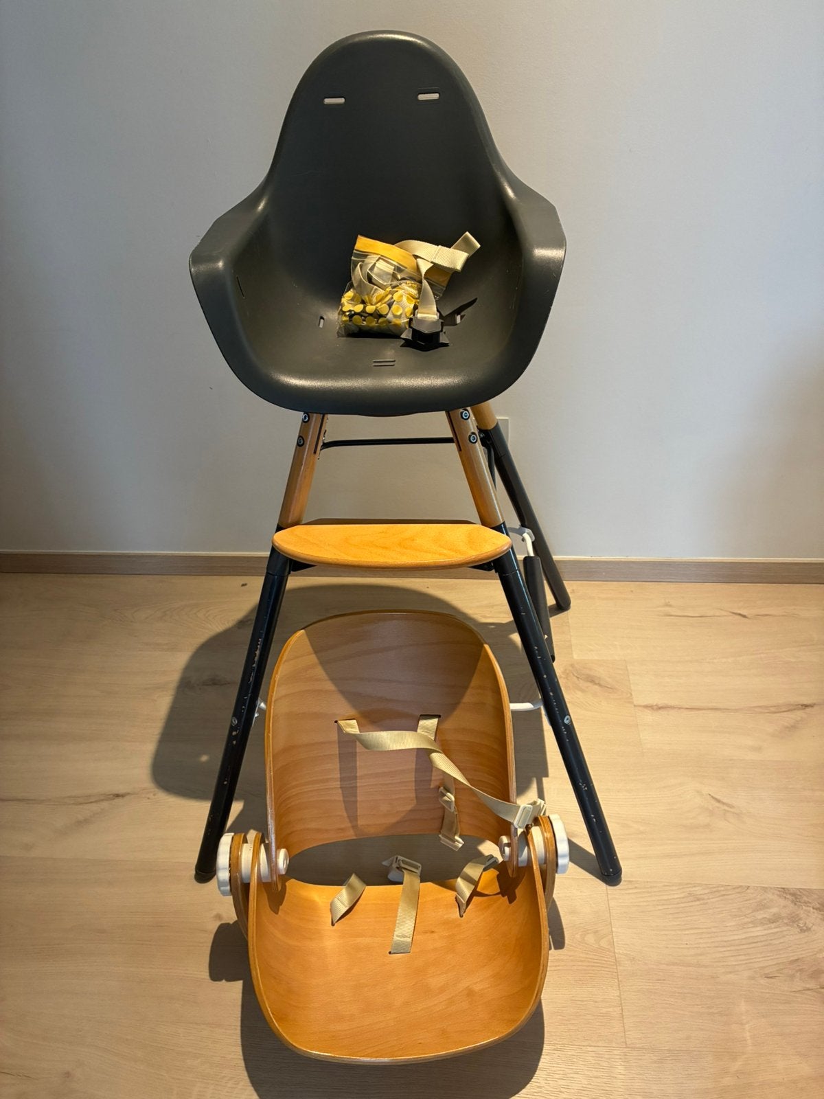 Childwood/childhome eetstoel baby + peuter/kleuter, Enfants & Bébés, Chaises pour enfants, Enlèvement, Utilisé