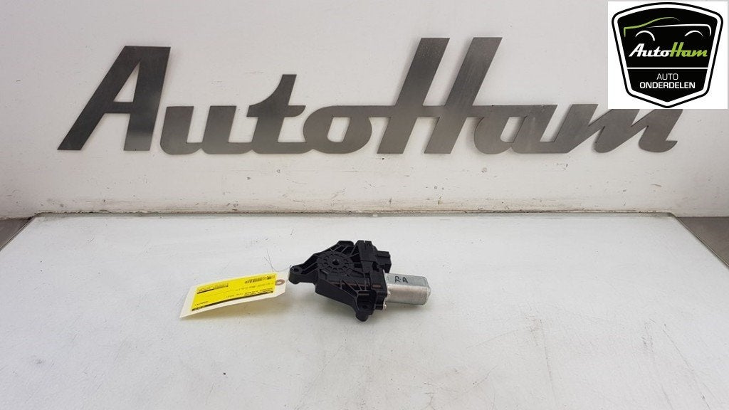 MOTEUR LEVE VITRE ELECTRIQUE A (W176) (|A2469063200|), Utilisé, Mercedes-Benz