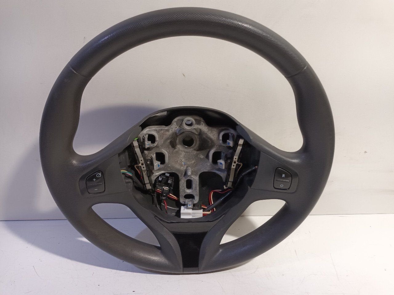 Stuur Renault Clio, Onderdelen@venauto.nl, Van der Ven Autorecycling B.V., Ettenseweg 76, 4706 PB Roosendaal, The Netherlands