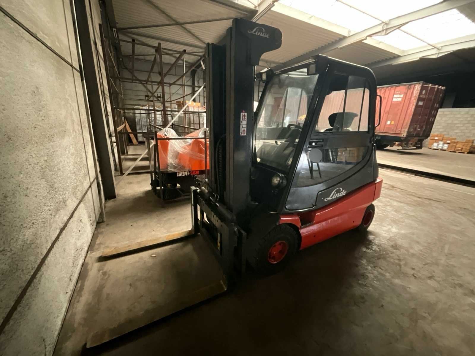 2008 LINDE E30-03 Élévateur, Électrique, Chariot élévateur, LINDE