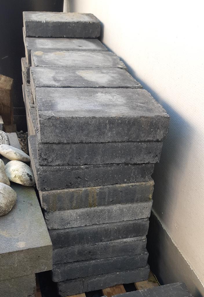 Nieuwe Abbey stones nero met deklaag, Tuin en Terras, Tegels en Klinkers, Ophalen, Nieuw