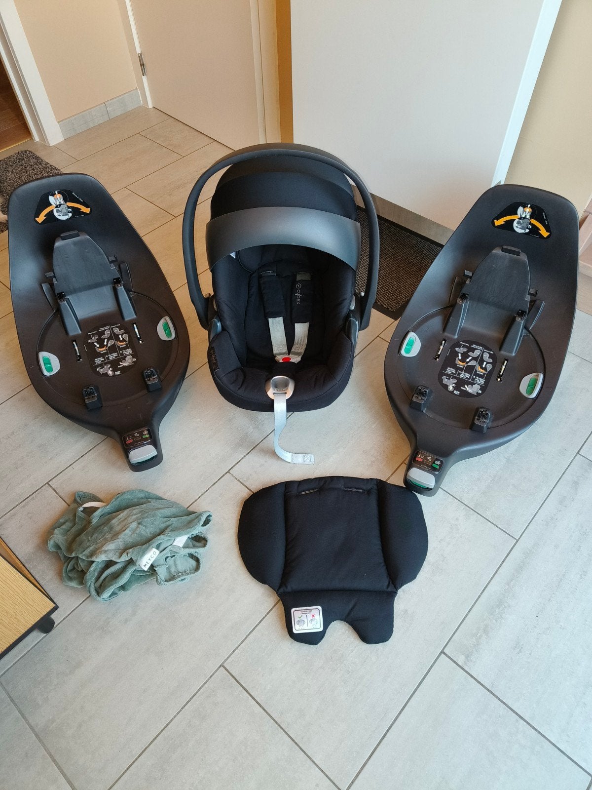 Maxi-Cosi (Cybex) set te koop, Enlèvement, Utilisé, Maxi-Cosi