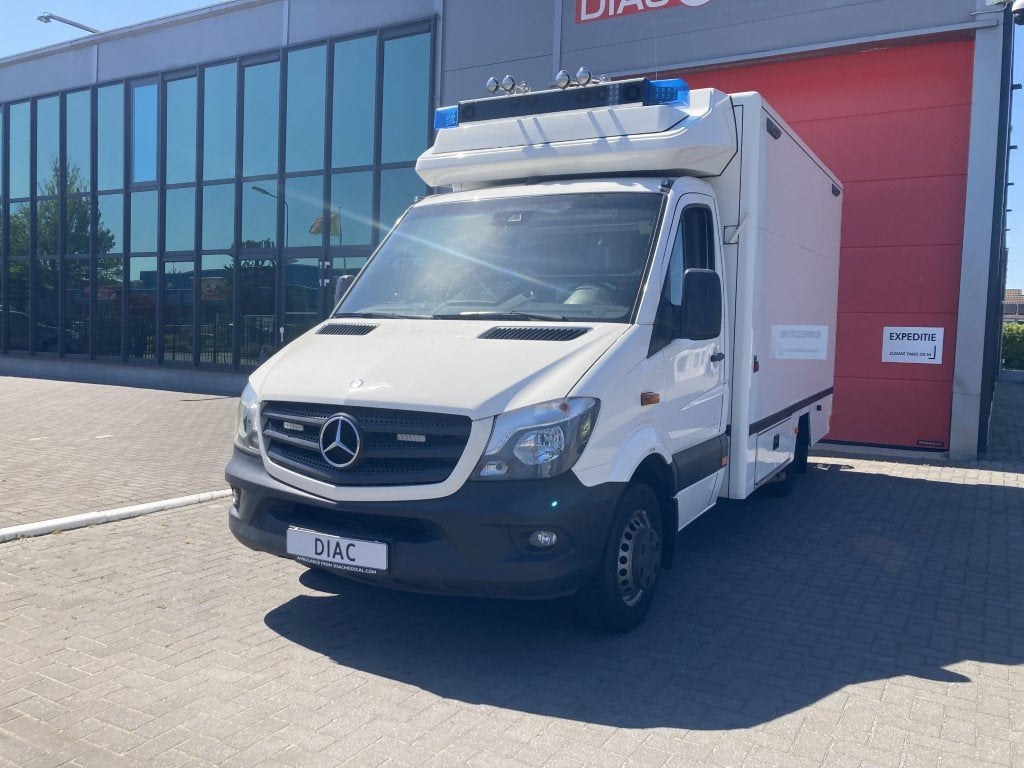 Mercedes-Benz Sprinter 419 Container Ambulance (bj 2018), Auto's, Automaat, Gebruikt, Euro 6, Mercedes-Benz
