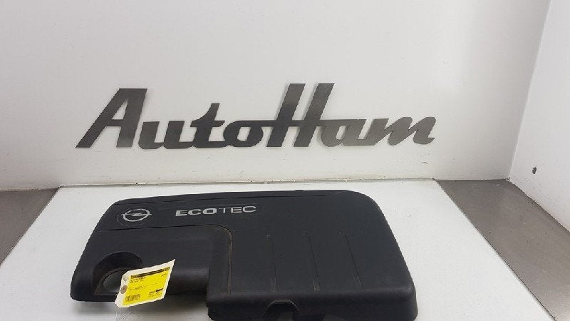 CACHE SOUS MOTEUR Opel Astra J (PC6 / PD6 / PE6 / PF6), Autos : Pièces & Accessoires, Opel, Opel Automobile GmbH, Utilisé, Kontakt-opel@opel.com