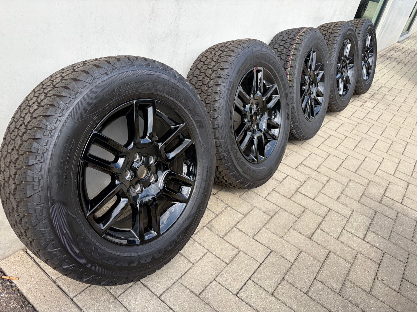 5pc Jantes et pneus Defender. NOUVEAU ! 0 km, Neuf, Pneus et Jantes, Enlèvement ou Envoi, 19 pouces