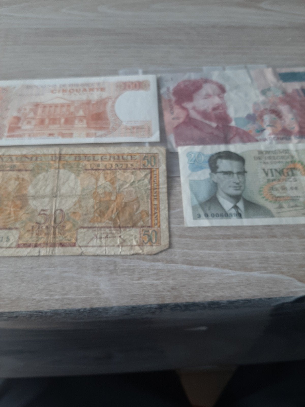 4 billets, Postzegels en Munten, Ophalen