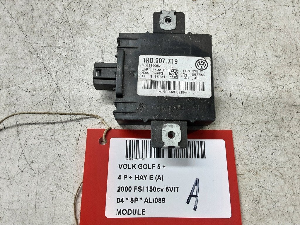 UNITE ELECTRONIQUE Golf V 4Motion (1K1) (1K0907719), Volkswagen, Mevr. I. Hauben, Utilisé, Rue de l'Espoir 34 34
4030  GRIVEGNÉE, BE