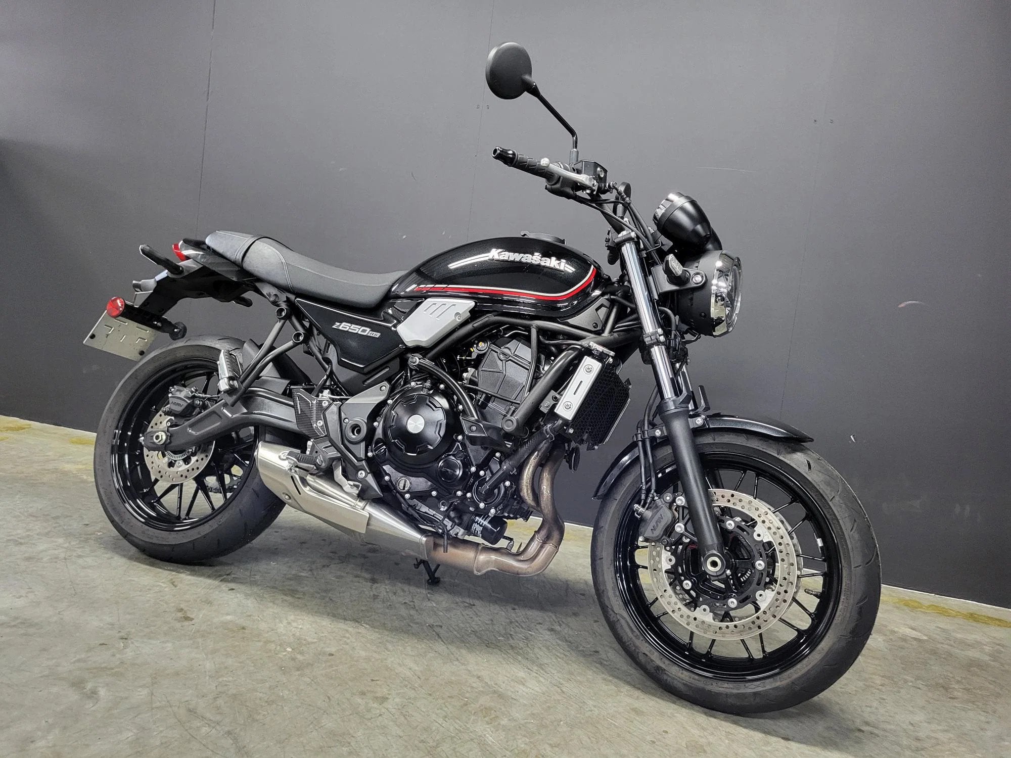 Kawasaki Z 650 RS dé klassieke naked in zijn segment, Entreprise, Plus de 35 kW, 650 cm³, Autre