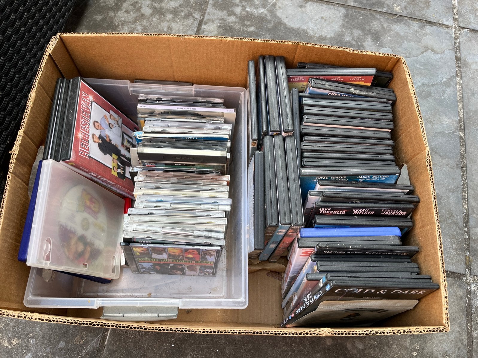 Doos met 70 tal DVD’s en CD’s, Enlèvement, Comme neuf