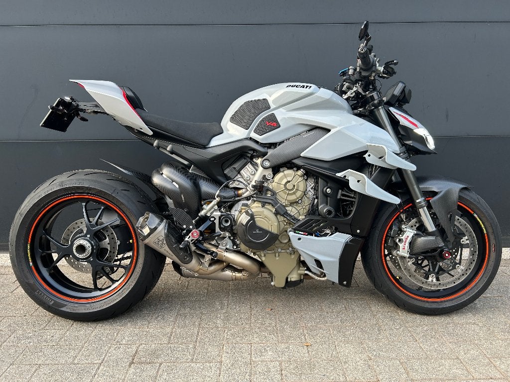 Ducati Streetfighter V4 - Slechts 2400km! - Lage BIV, 4 cilinders, Motorrijbewijs A, Handvatverwarming, Gebruikt