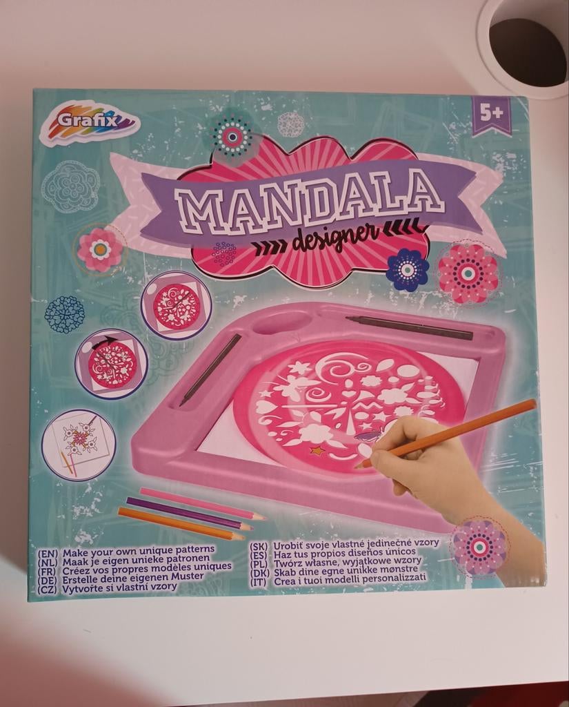 Mandala designspel voor kinderen, Hobby en Vrije tijd, Ophalen of Verzenden, Gebruikt, Overige typen
