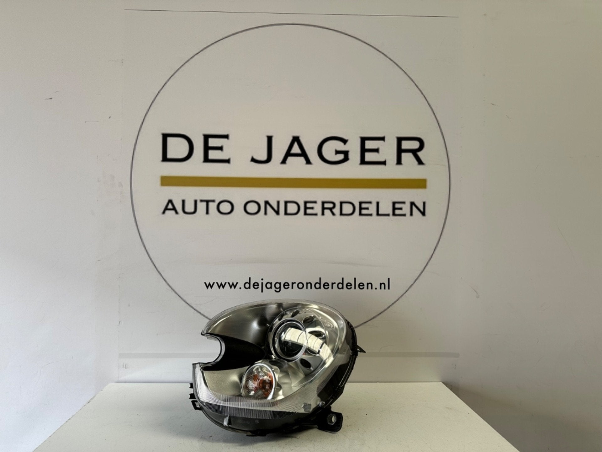 MINI COUNTRYMAN R60 LIENS BI XENON 9801039-05, Customer.service@mini.co.uk, BMW AG, Petuelring 130
80788  Munich, DE, Mini