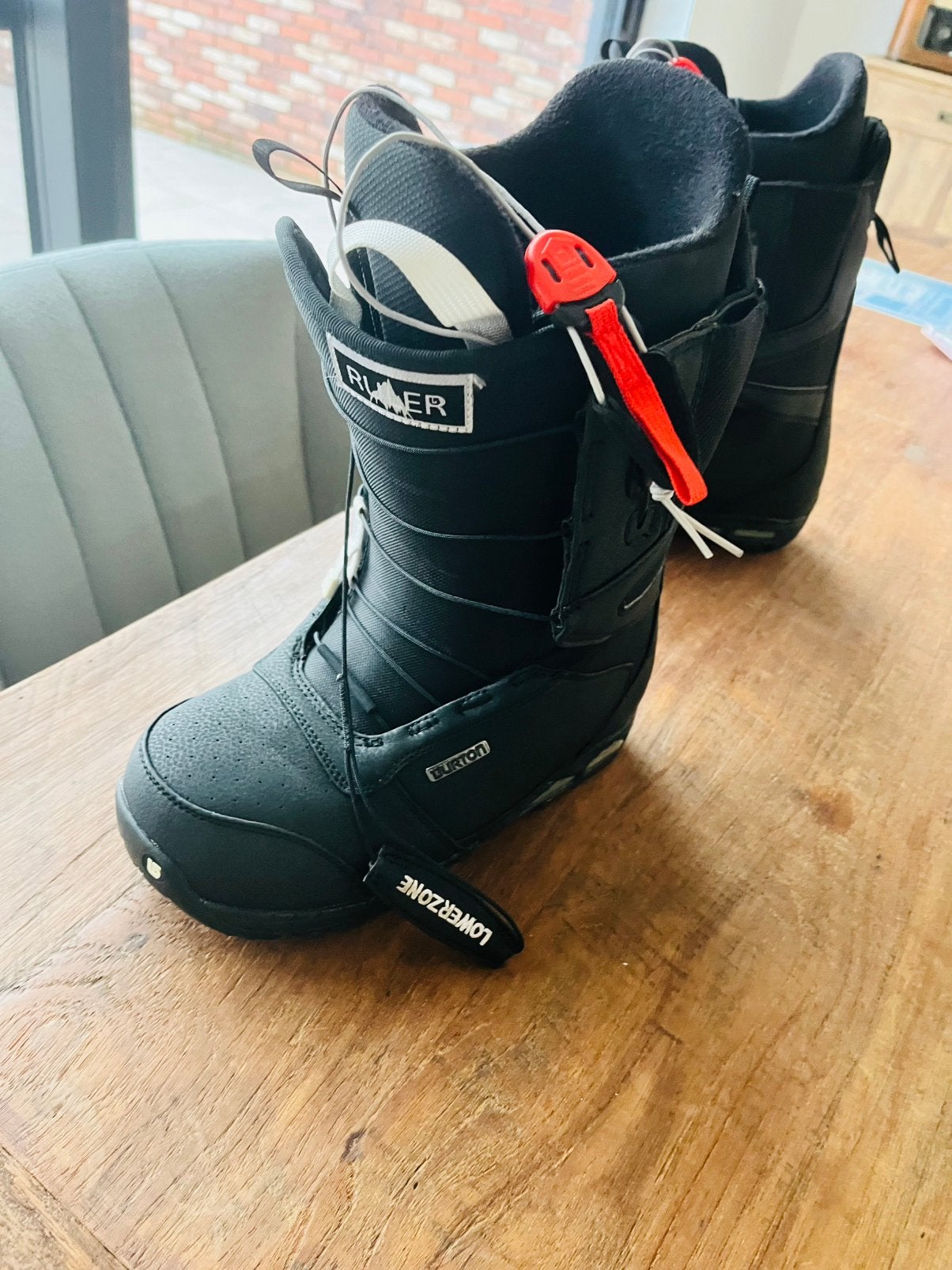 burton ruler snowboard boots maat 42,5, Sports & Fitness, Enlèvement, Comme neuf