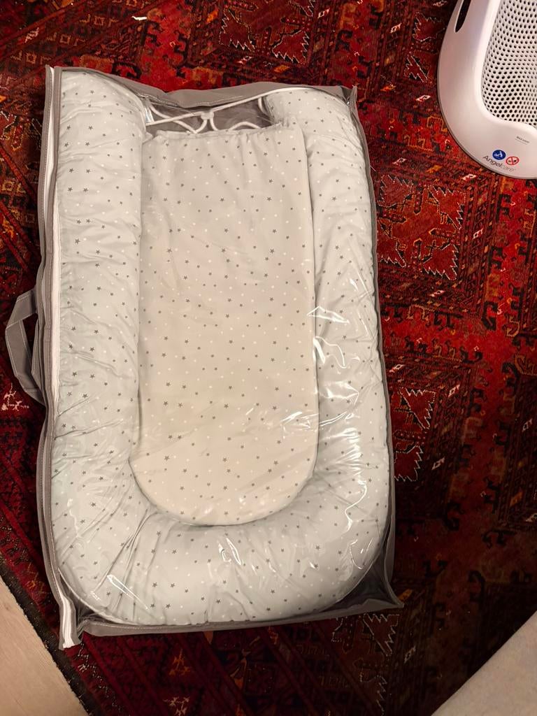Baby nestje, Kinderen en Baby's, Ophalen, Zo goed als nieuw