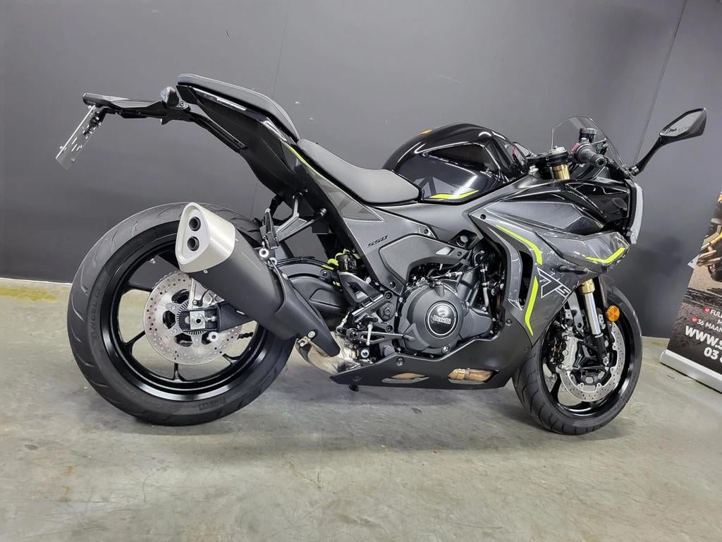 Benelli TNT 550 A2 motor met 27km (bj 2026), Motoren, Bedrijf, Overig, 550 cc