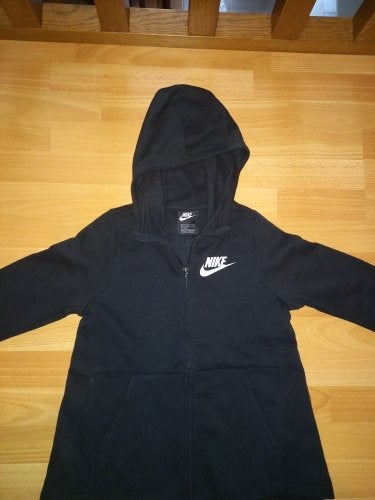 Pull gilet fille noir de marque Nike nouveau taille 146, Kinderen en Baby's, Ophalen, Meisje