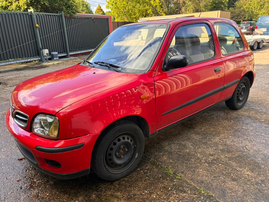 Nissan micra 1.0i is gekeurd voor verkoop !, Auto's, Voorwielaandrijving, Stof, 4 cilinders, Grijs
