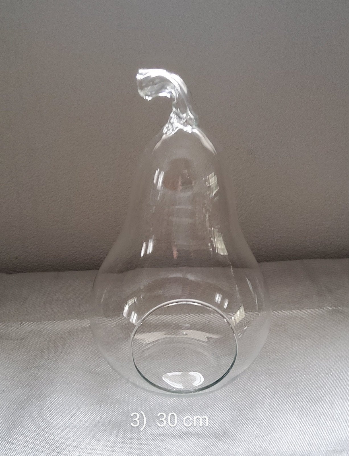 Diverse glazen vazen vanaf 3.00 €

3) Glazen Peer : H. 30 cm, Huis en Inrichting, Ophalen, Zo goed als nieuw, Glas