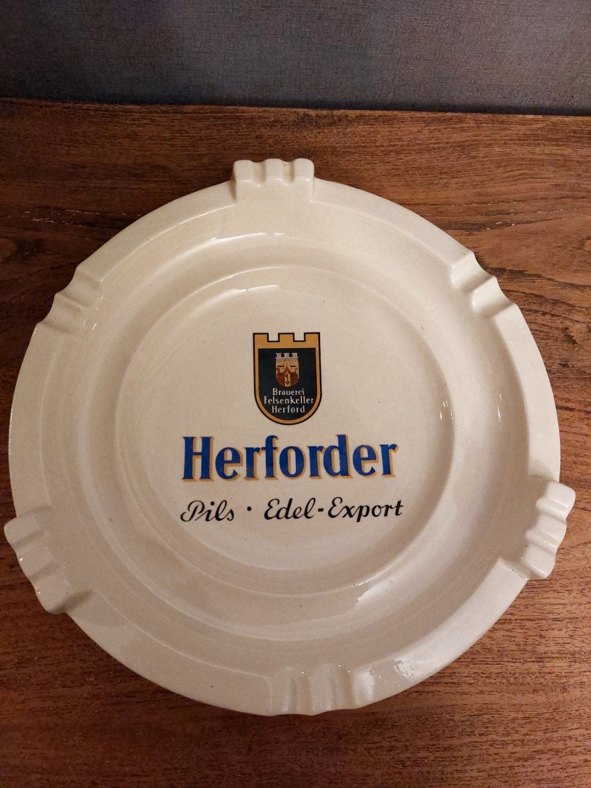 Vintage Herforder porseleinen xl stamtafel asbak, Verzamelen, Biermerken, Ophalen