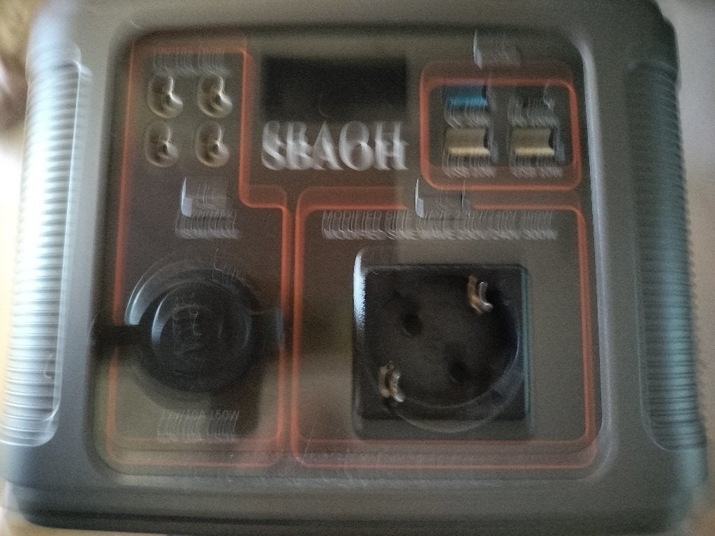 meeneem batterij 240 volt power, Ophalen, Zo goed als nieuw