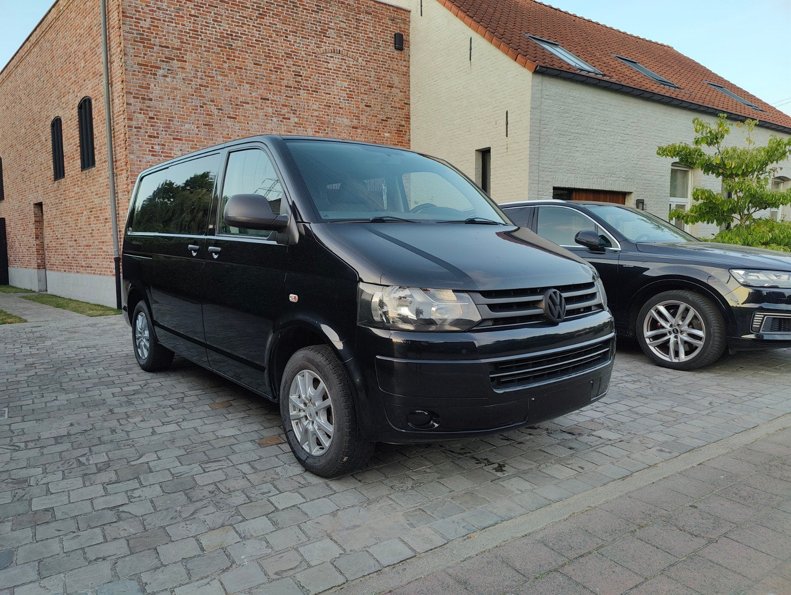 Vw transporter 5pl dubbele cabine, lichte vracht. Euro 5., Auto's, Voorwielaandrijving, Stof, 4 cilinders, Zwart