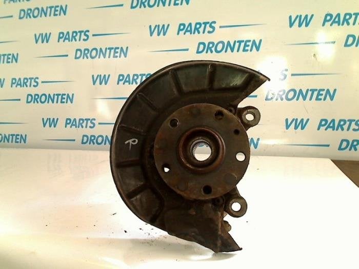 Fusee rechts-voor van een Volkswagen Scirocco, Gebruikt, -, Volkswagen, -