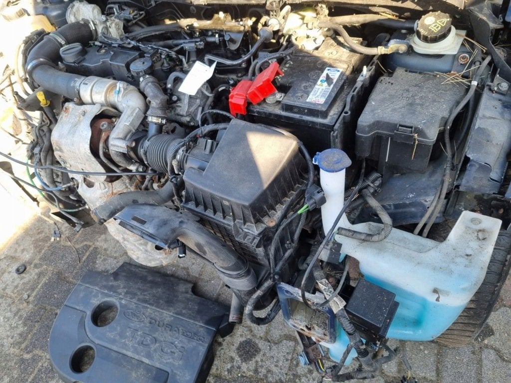 Moteur UGJC Complet FORD FIESTA B-MAX, Envoi, Utilisé, Skoda