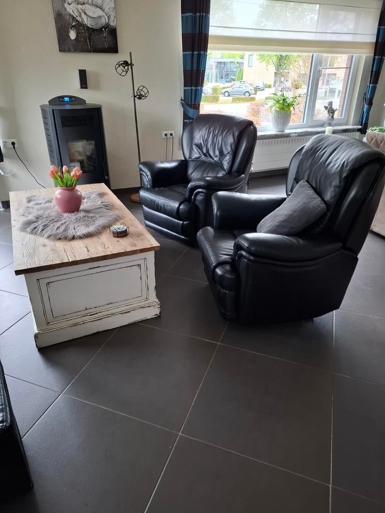 Mooie echt lederen salon met landelijke salontafel., Huis en Inrichting, Ophalen, Leer